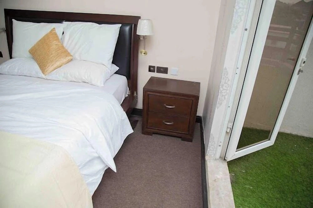 Deluxe room with balcony and with city view