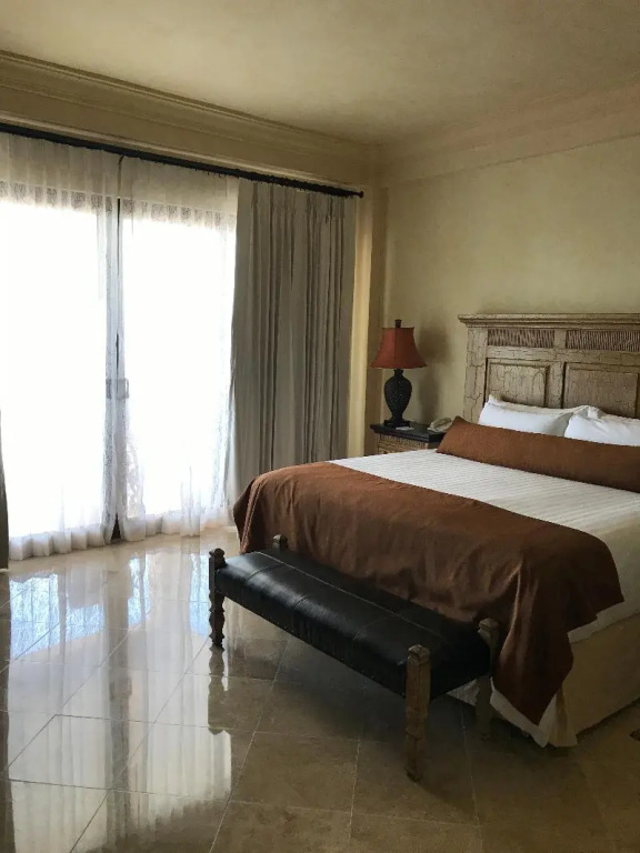 Luxury Double room with balcony and with ocean view (full double bed)