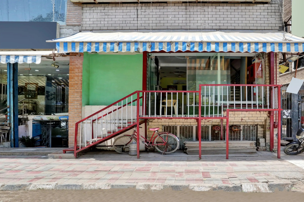 Hotel Abhishek Residency By The Arrow