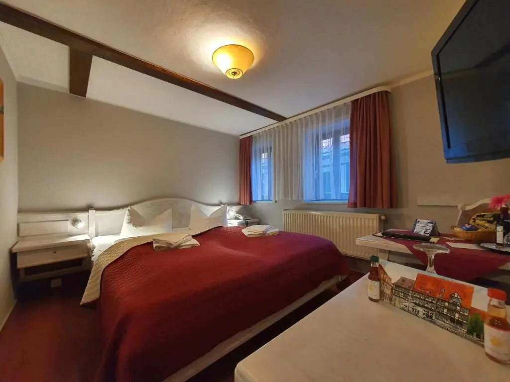 Hotel Zur Goldenen Sonne - Chambres