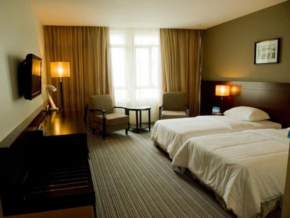 Hotel Sixty3