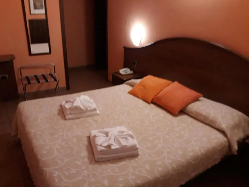 Economy room