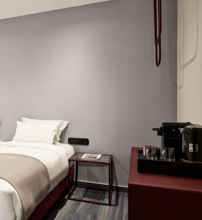 Economy room