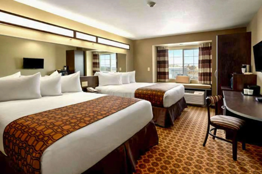 Microtel Inn & Suites by Wyndham Aztec
