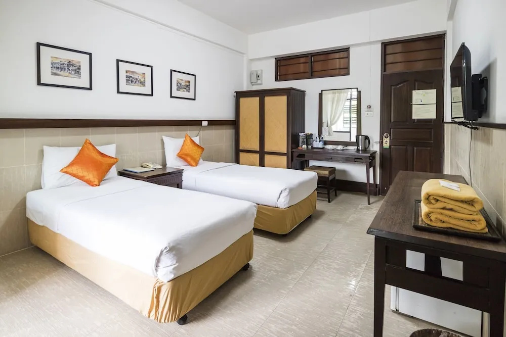 Sakulchai Place Hotel - Chambres