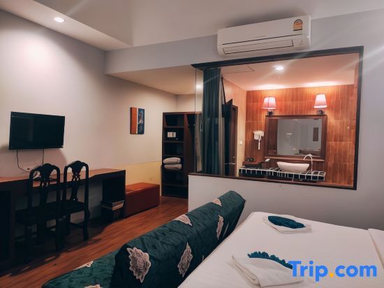 Двухместный номер Superior с красивым видом из окна двуспальная кровать в Foresto Sukhothai Guesthome