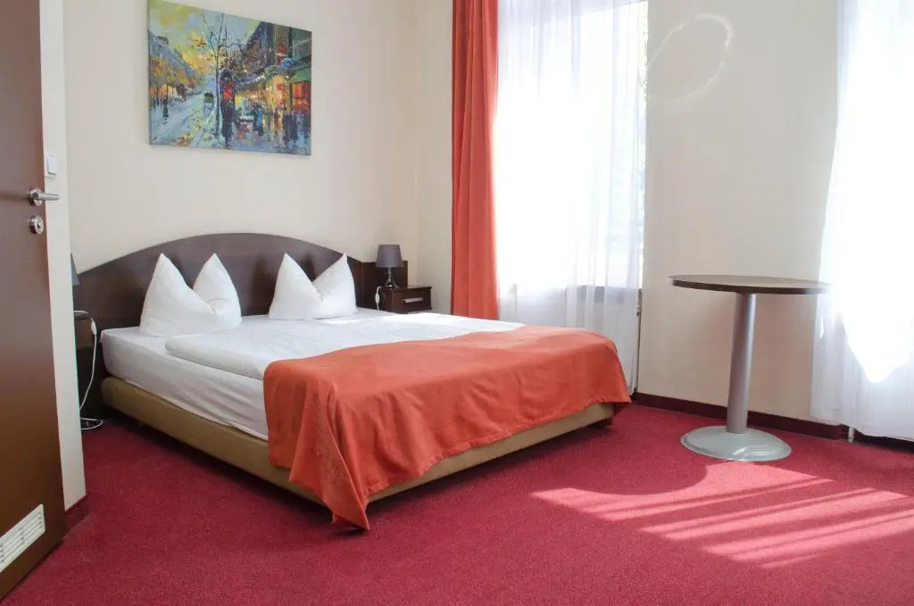 Hotel POLO am ZOB - Chambres