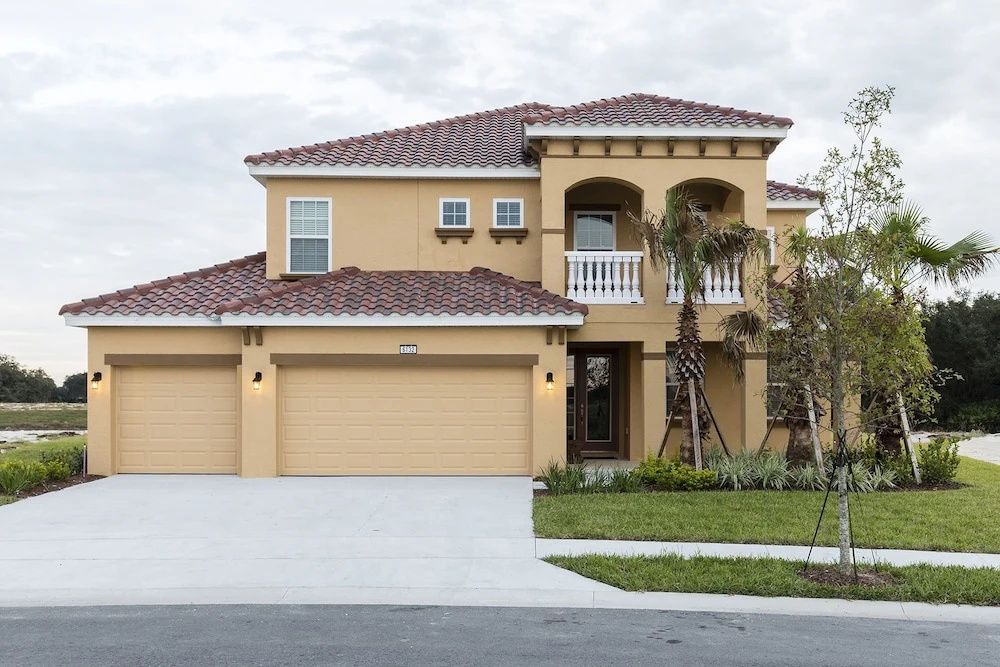 6132BO- Solterra Gated Resort