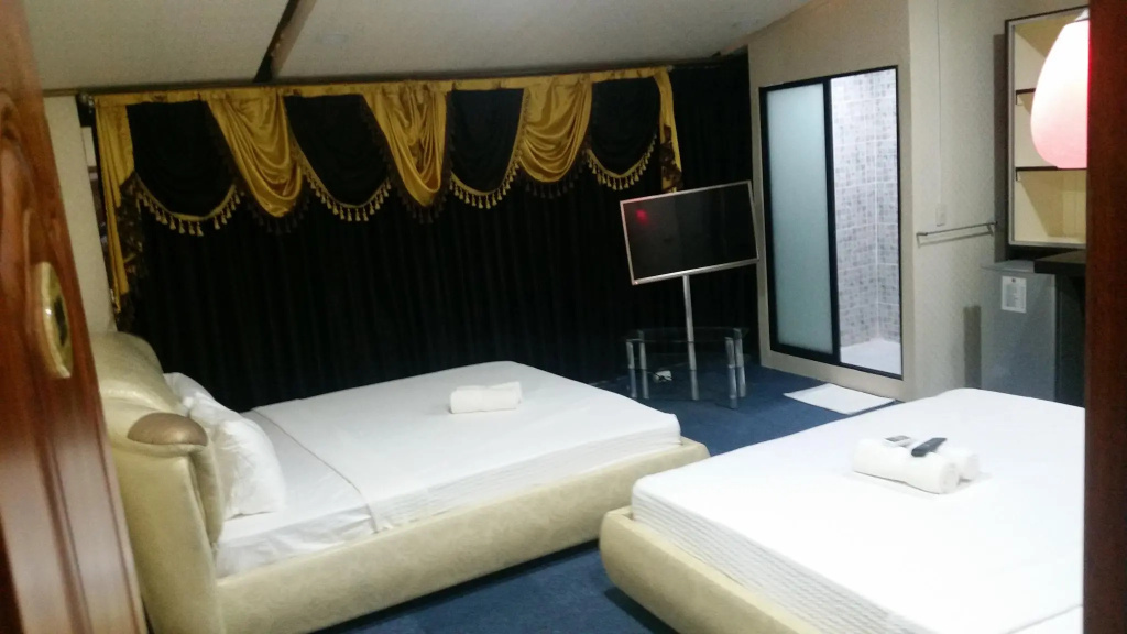 Standard Double Family room (full double bed)