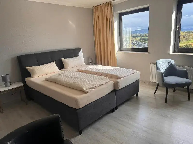 Economy Double room (full double bed)