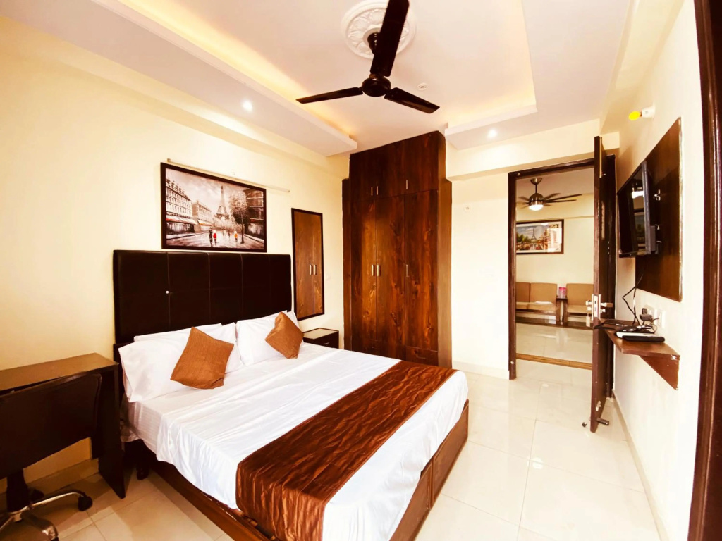 Hotel Admire Inn "Atta Market, Noida Sector 18"
