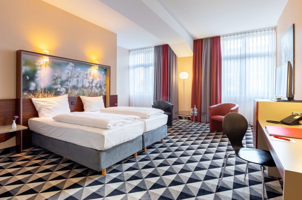Premier Inn Köln City Mediapark – Bild 4