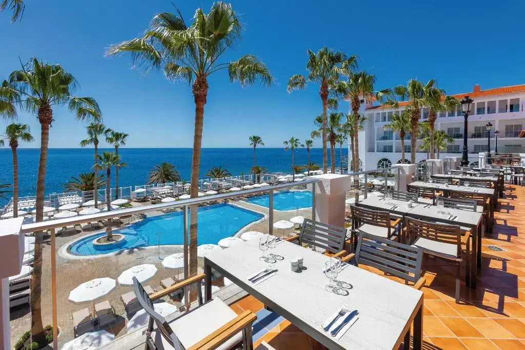 Beach & Waterfront