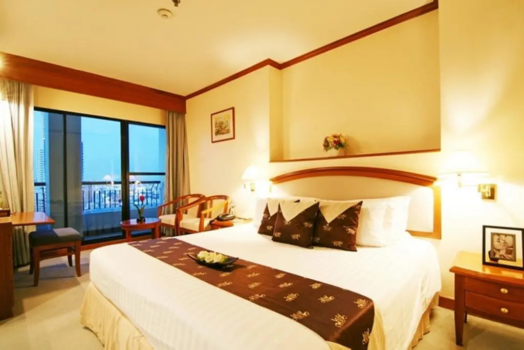 Grand Diamond Suites Hotel - Chambres