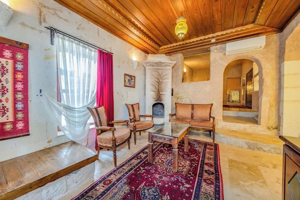Premium Double Suite with balcony (full double bed)