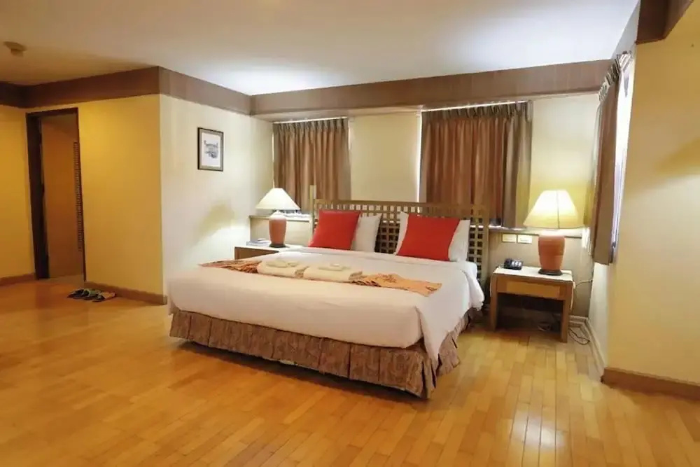 Deluxe Suite