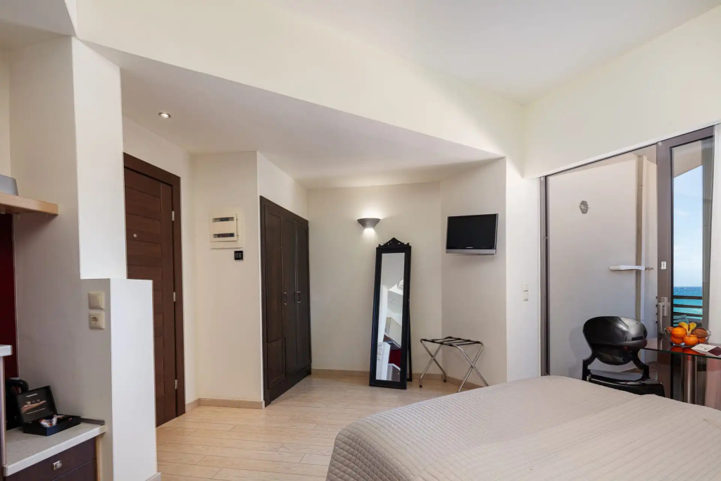 Executive Studio
