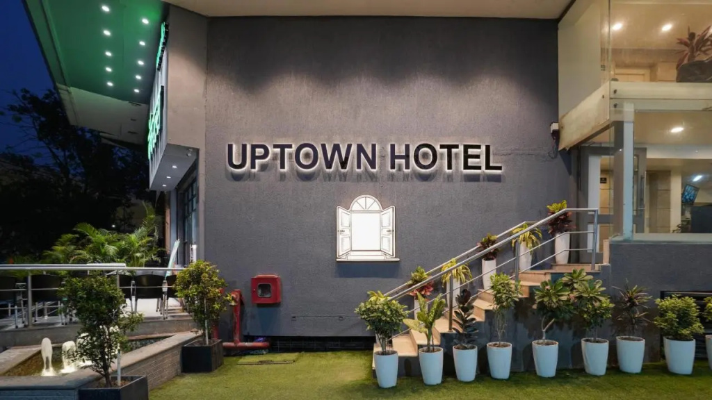Uptown Hotel