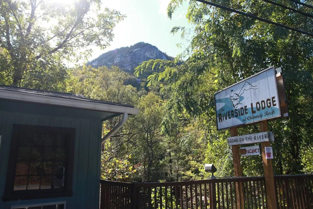The Riverside Lodge at Chimney Rock