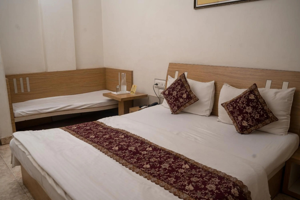 Hotel Ruby — 5