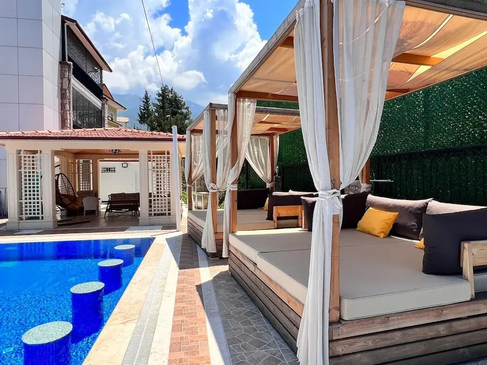 Luxury 7-bed Villa With Pool and Jacuzzi, Fethiye