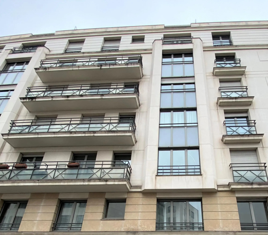 1607 - Wonderful apartment with terrace on garden