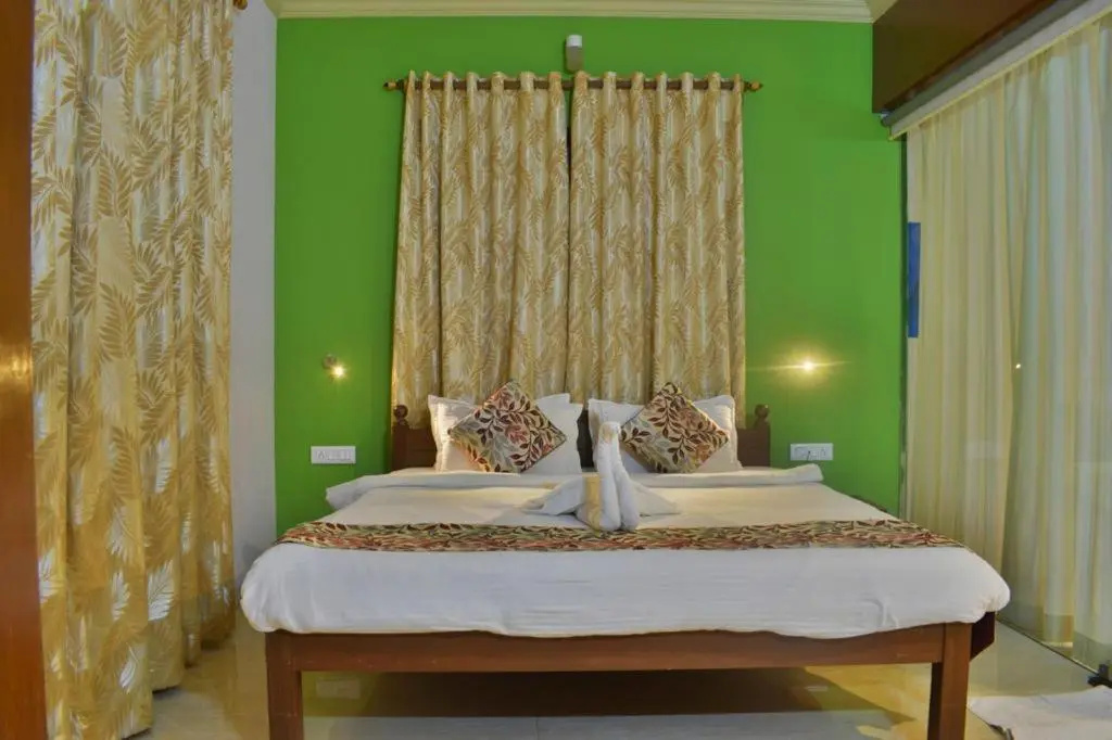 Larios Beach Holidays - Général