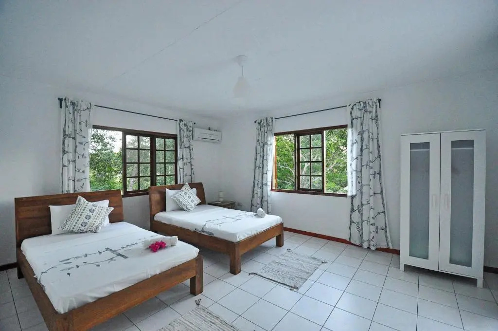 Petit Baie Chalets - Chambres