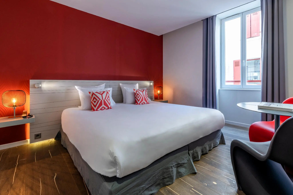 Superior room