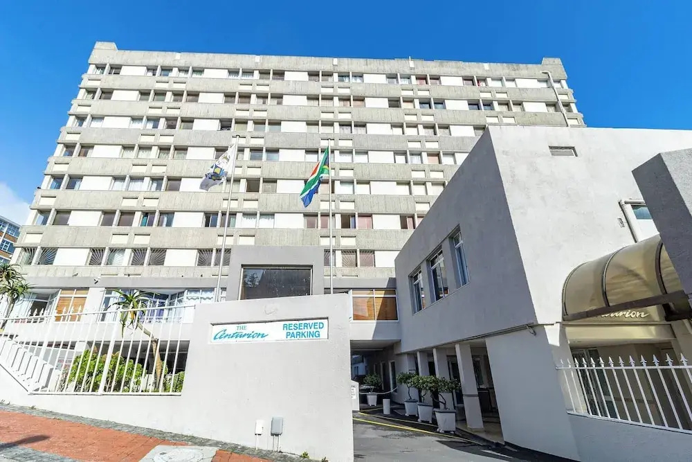 1 Bedroom Apartment, Seapoint, Cape Town