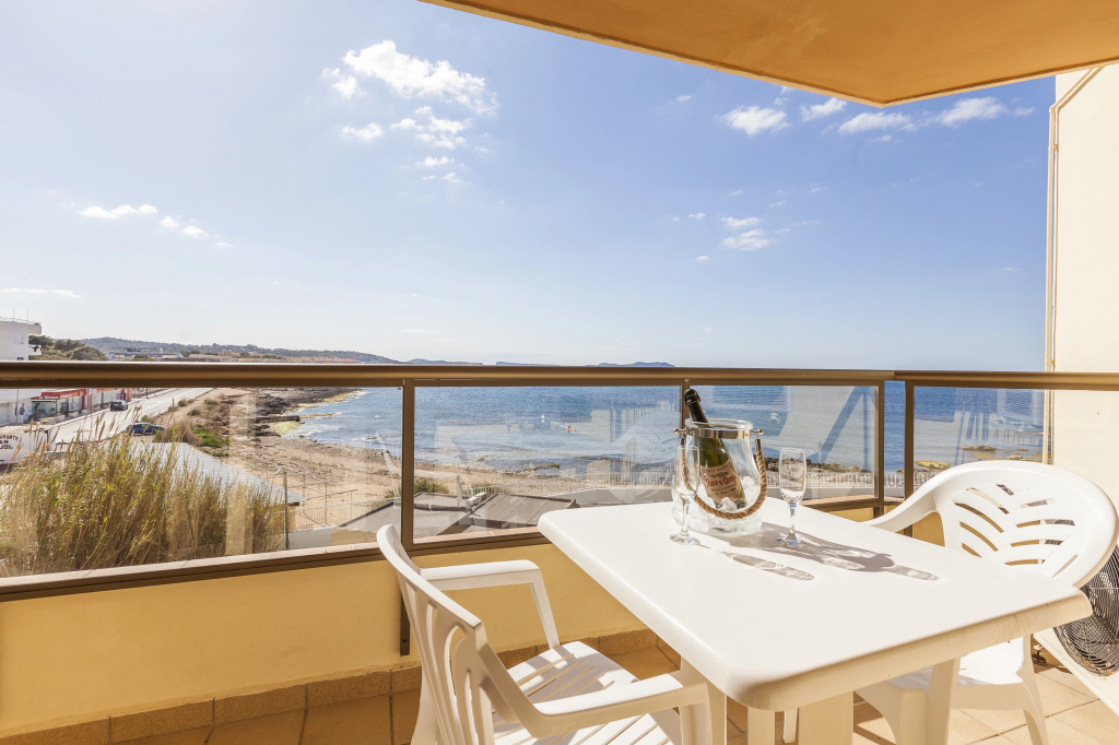 Balcony & Terrace