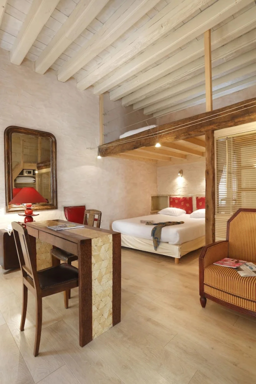 La Tour Intendance - Chambres
