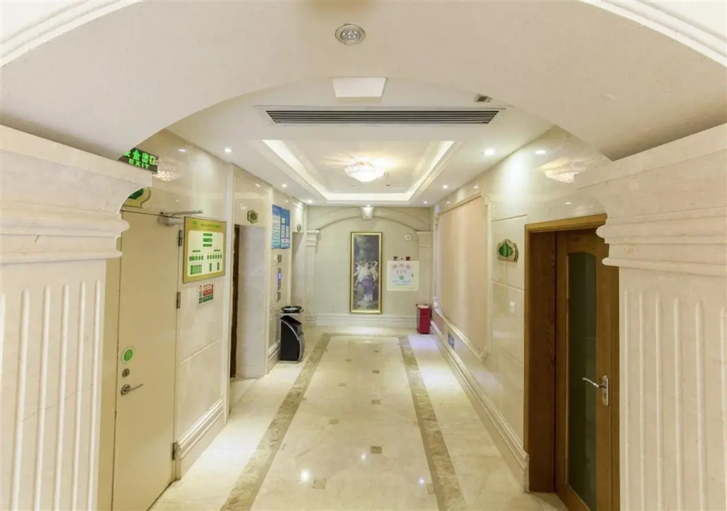 Vienna Hotel Zhanjiang Haibin Avenue Branch - Général