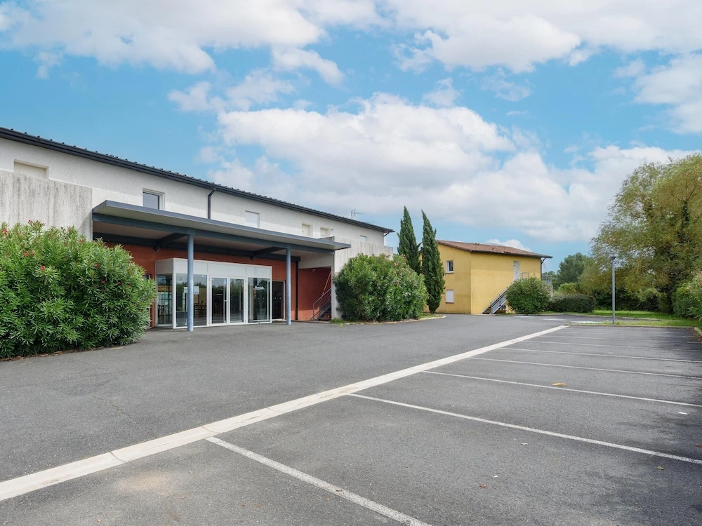 Countryside Stay Near Albi Vineyard