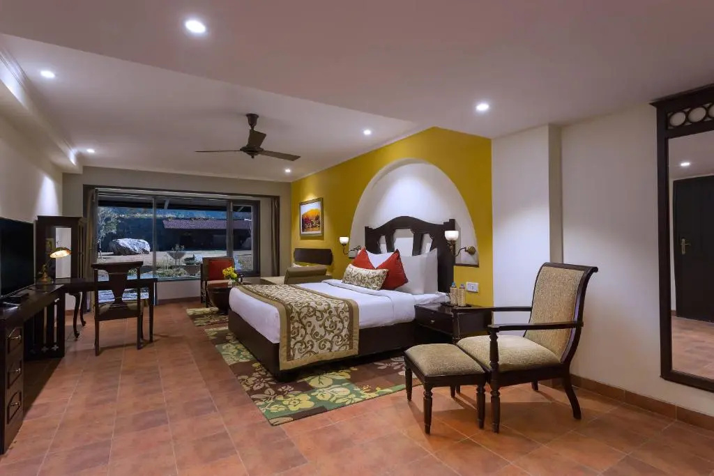 Superior Double room with garden view (full double bed)