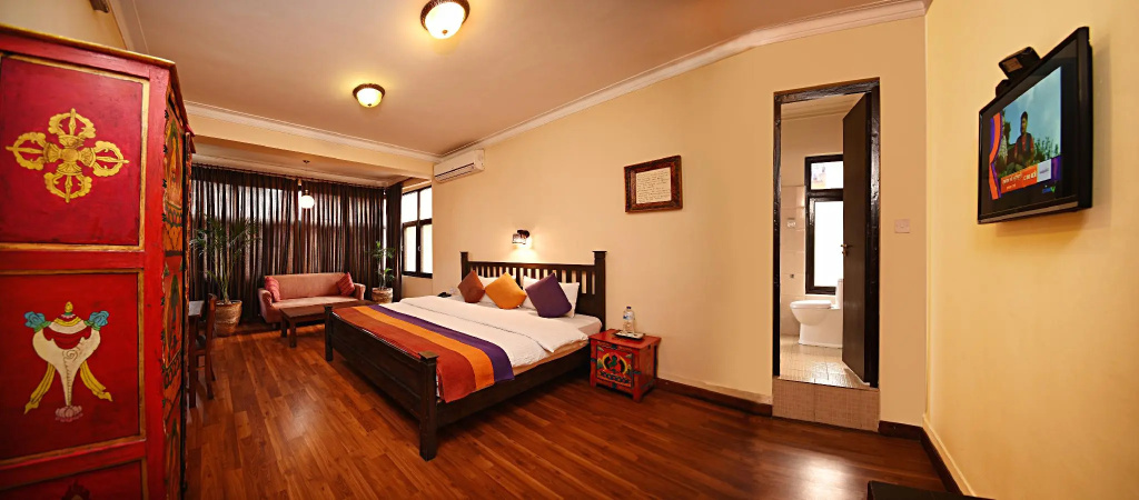 Deluxe Double room with balcony (full double bed)