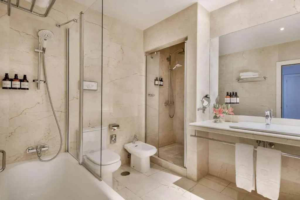 Hotel photo 40
