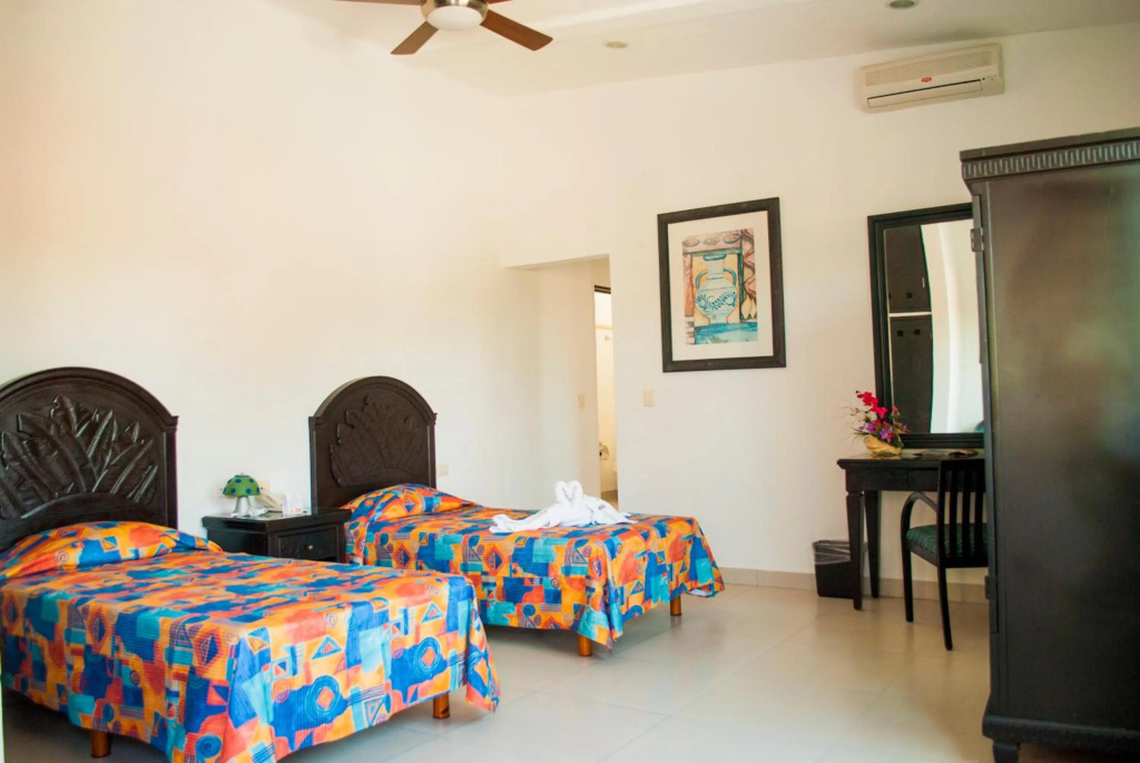 Hotel del Sol — 5