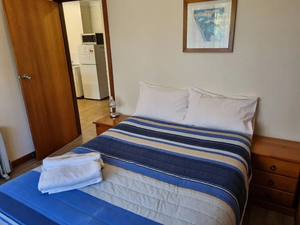 3 Bedrooms Chalet with garden view