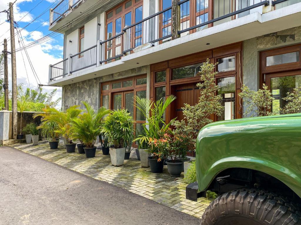 Hanthana House
