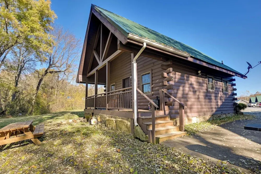 Cabin Along Rough River! Views, Fire Pit & Grill