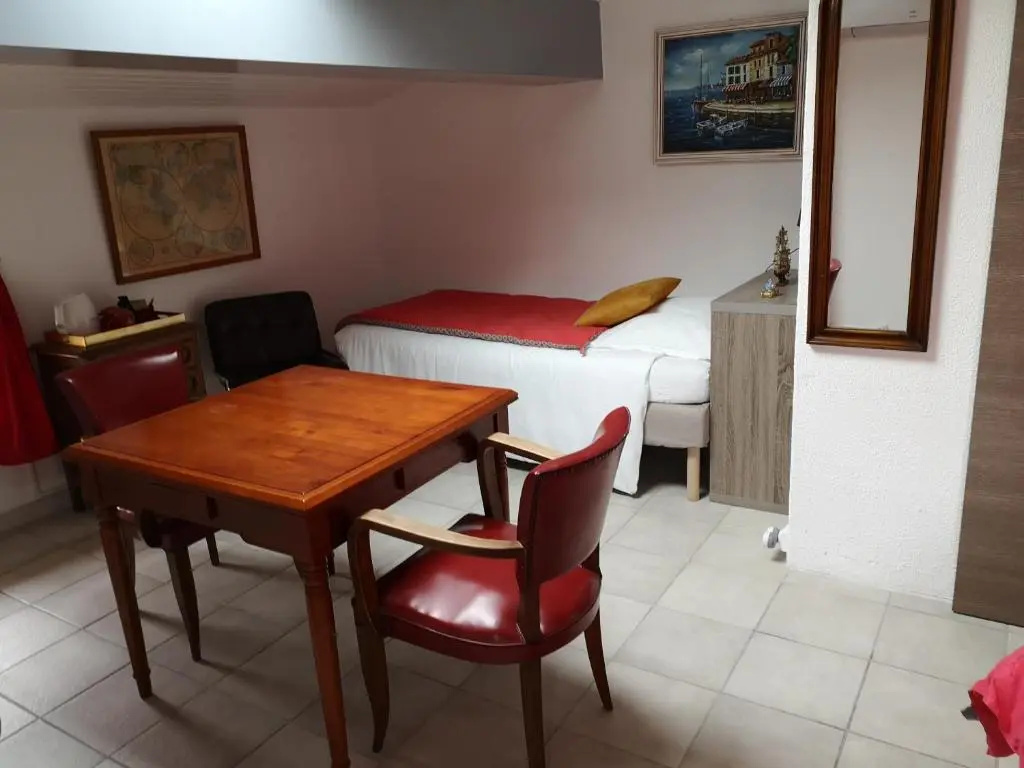 Comfort room