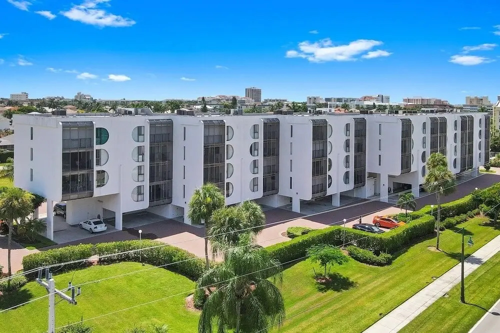 Grandview 305, Marco Island Vacation Rental 2 Bedroom Condo by Redawning