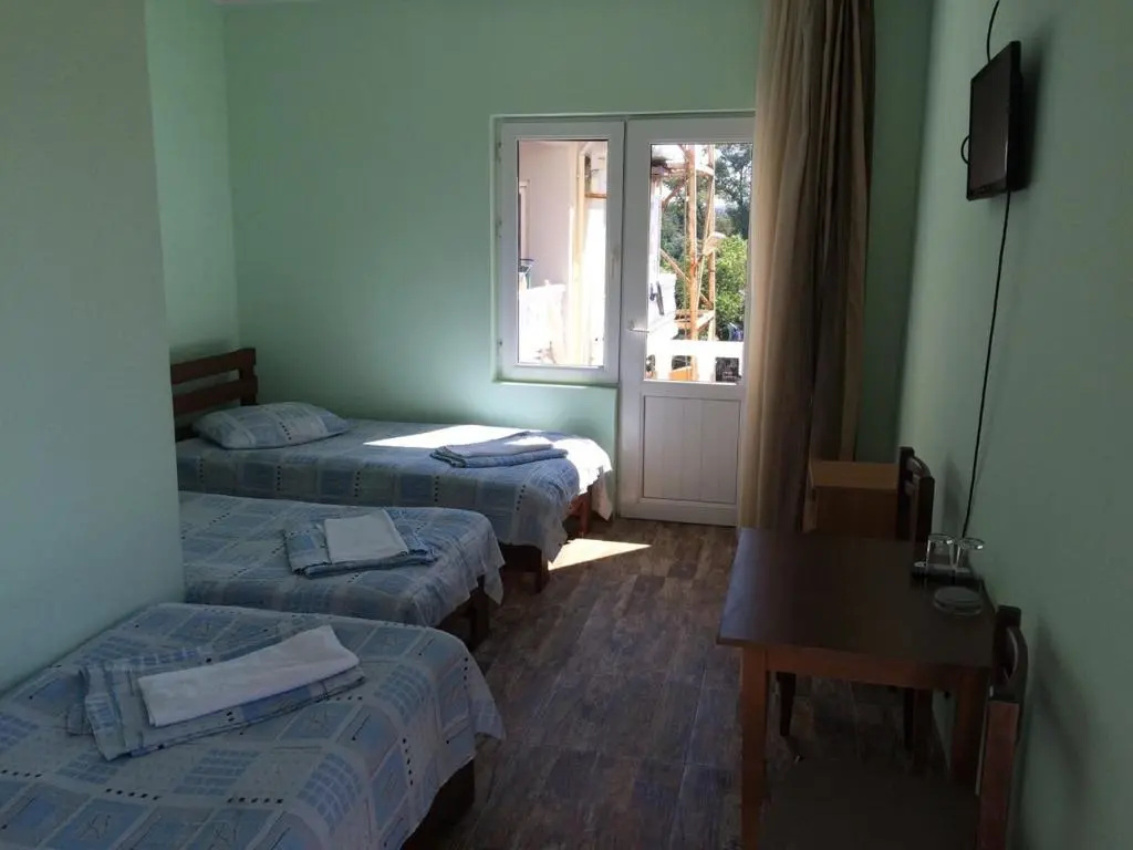 Standard Triple room with balcony