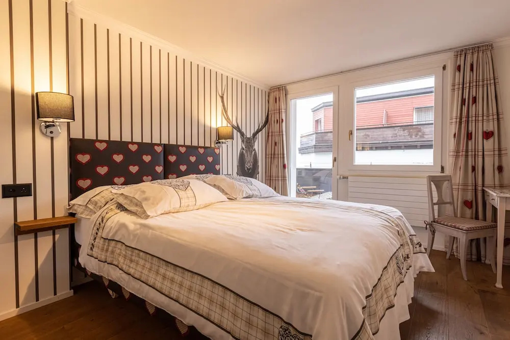 Superior Double room with balcony (full double bed)