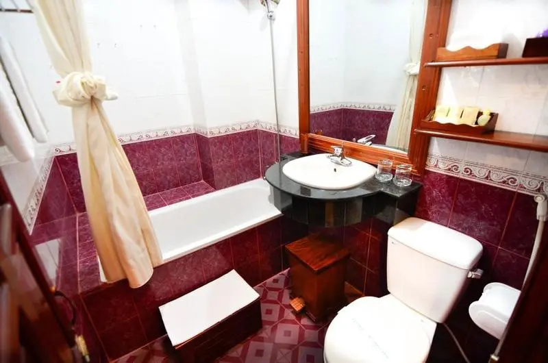 Nhi Nhi Hotel - Chambres