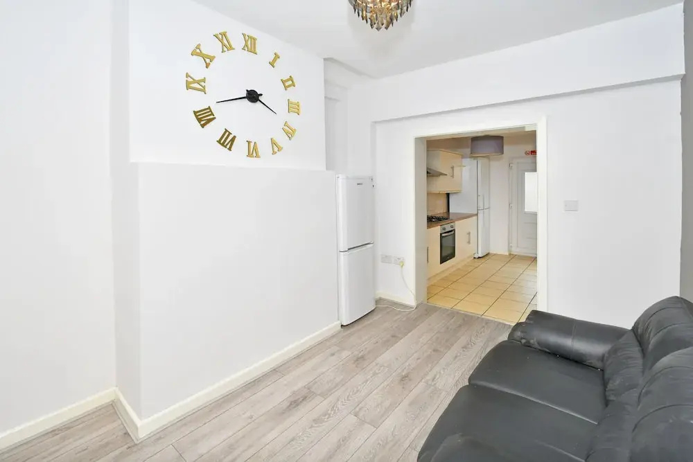 Townhouse @ 115 Walthall Street Crewe