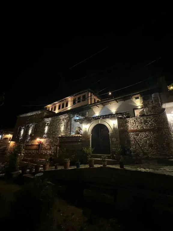 Old Town Guesthouse Guri