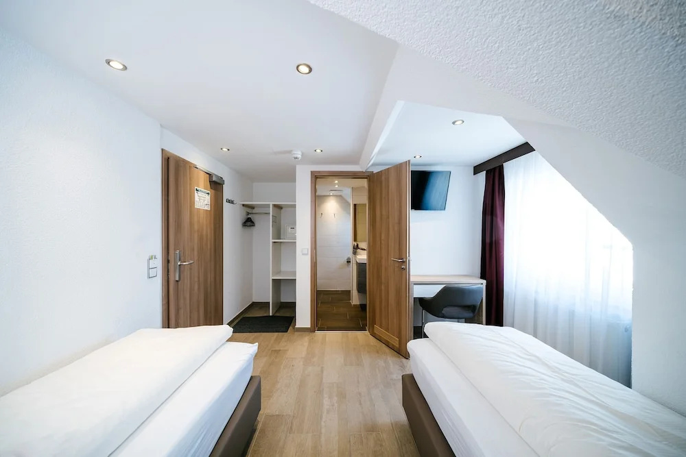 1 Bedroom Standard Double room (twin beds)