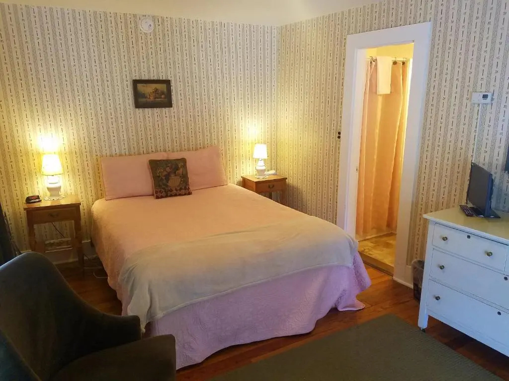 Economy Cottage